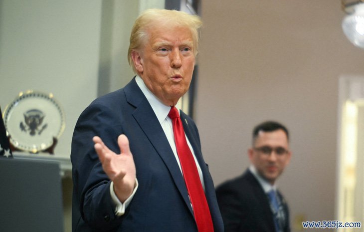 Tổng thống Trump nói ông Biden lẽ ra nên tự ân xá mình - Ảnh 1.